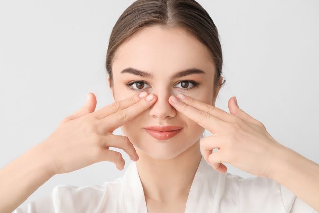 Cara Memancungkan Hidung secara Alami Beserta Fakta Medisnya - Alodokter