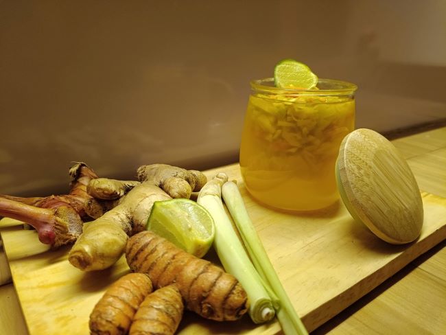 8 Manfaat Rebusan Kunyit Jahe Sereh bagi Tubuh - Alodokter