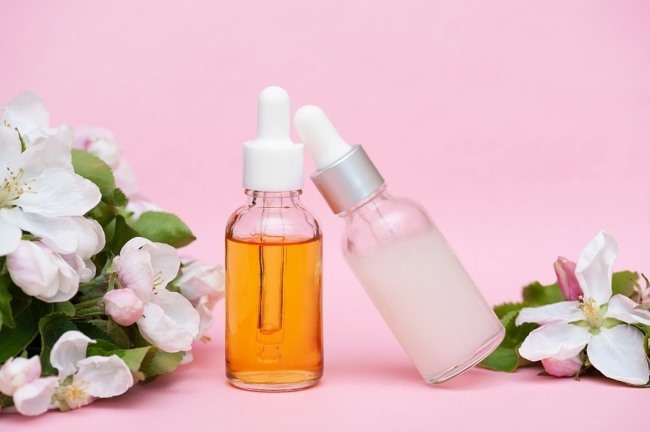 5 Perbedaan Retinol dan Retinal yang Penting untuk Perawatan Kulit - Alodokter