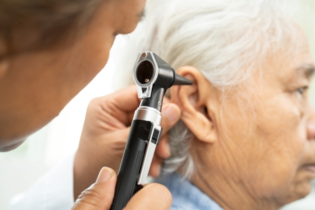 Dokter Spesialis THT Terbaik di Jakarta Timur - Alodokter