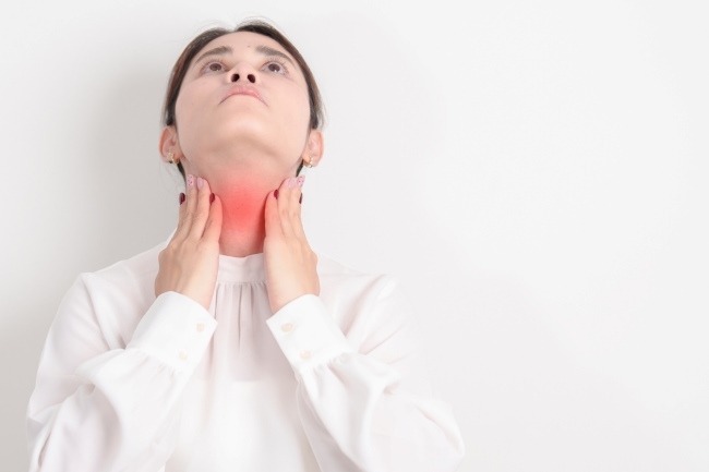 Penyakit Tiroid pada Wanita, Kenali Gejala dan Faktor Risikonya - Alodokter