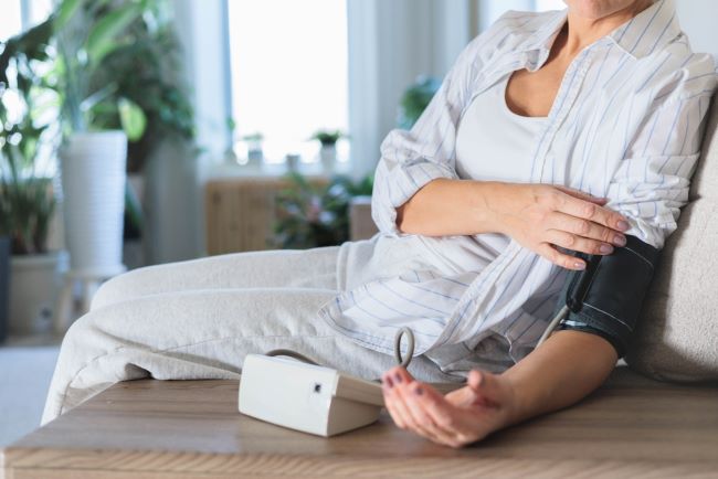 8 Penyebab Darah Tinggi pada Wanita yang Perlu Diketahui - Alodokter