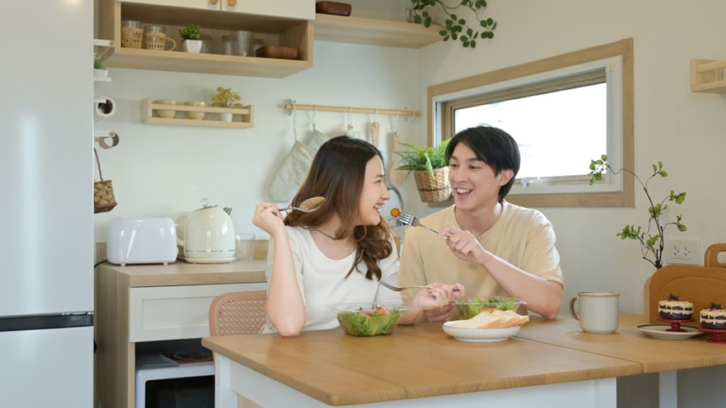 Chemistry dalam Hubungan, Ini Tanda dan Cara Membangunnya - Alodokter