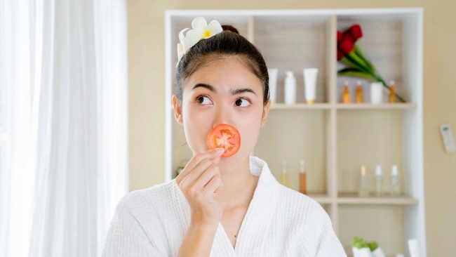 Beragam Makanan yang Membuat Kulit Putih - Alodokter