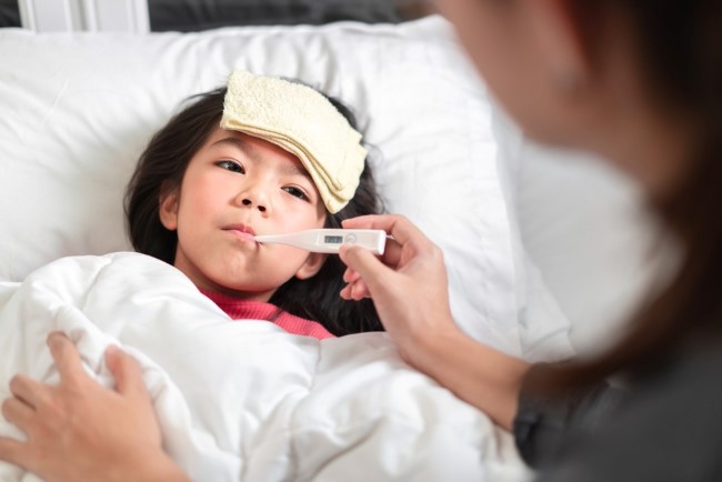 Agar Anak Tidak Kejang Saat Demam, Ini Langkah Pencegahannya - Alodokter