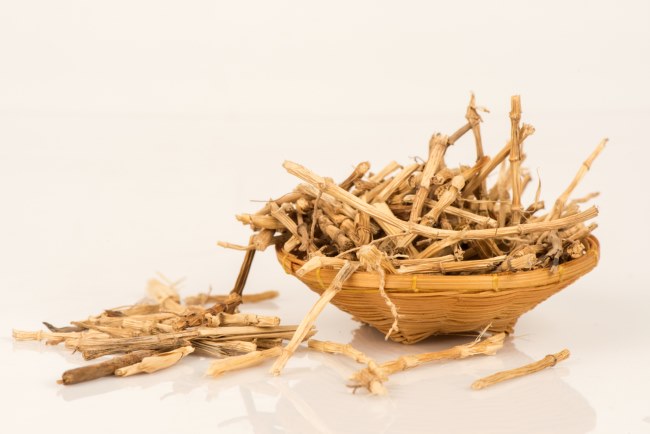 5 Manfaat Akar Alang-Alang untuk Pria - Alodokter