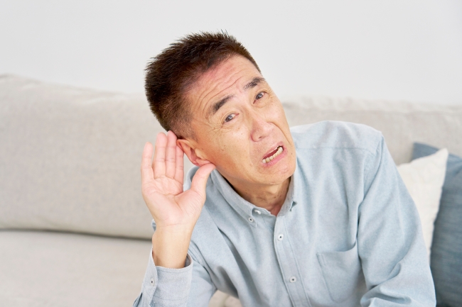 5 Cara Mengembalikan Pendengaran Menjadi Normal Sesuai dengan Penyebabnya - Alodokter