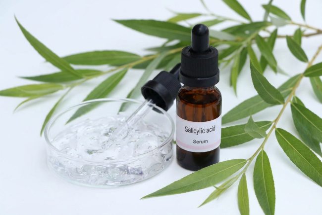 Apakah Salicylic Acid Boleh Dipakai Setiap Hari? Inilah Jawabannya - Alodokter