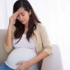 ปวดหัวขณะตั้งครรภ์ สัญญาณอันตรายที่คุณแม่มือใหม่ควรระวัง
