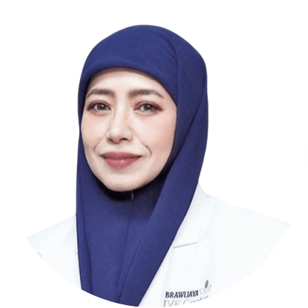 Porno keksa odam mushukni yalaydi