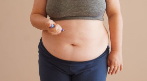 Mempertahankan Penurunan Berat Badan yang Sehat dengan Olahraga, Liraglutide, atau Kombinasi Keduanya – Telaah Jurnal Alomedika