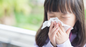 Perbedaan Gejala Flu pada Anak dengan COVID-19