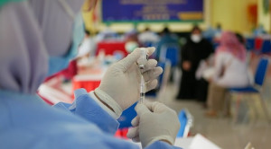 Keamanan Vaksin COVID-19 Pfizer: Skala yang Lebih Luas - Telaah Jurnal