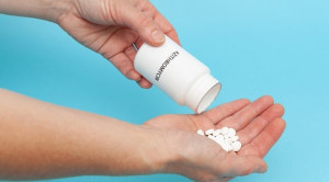 Azithromycin Tidak Bermanfaat sebagai Terapi COVID-19
