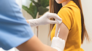 Pemberian Vaksin HPV pada Pasien dengan Riwayat Infeksi HPV