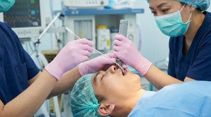 Efek Bougie terhadap Keberhasilan Upaya Pertama Intubasi Trakea – Telaah Jurnal Alomedika