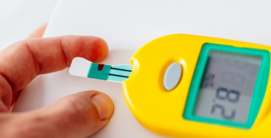 Febuxostat Vs Allopurinol untuk Penatalaksanaan Hiperurisemia
