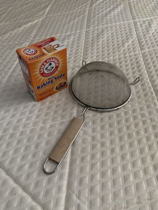 Baking Soda Mattress Cleaning: Does It Really Work or Just Mask Odors?