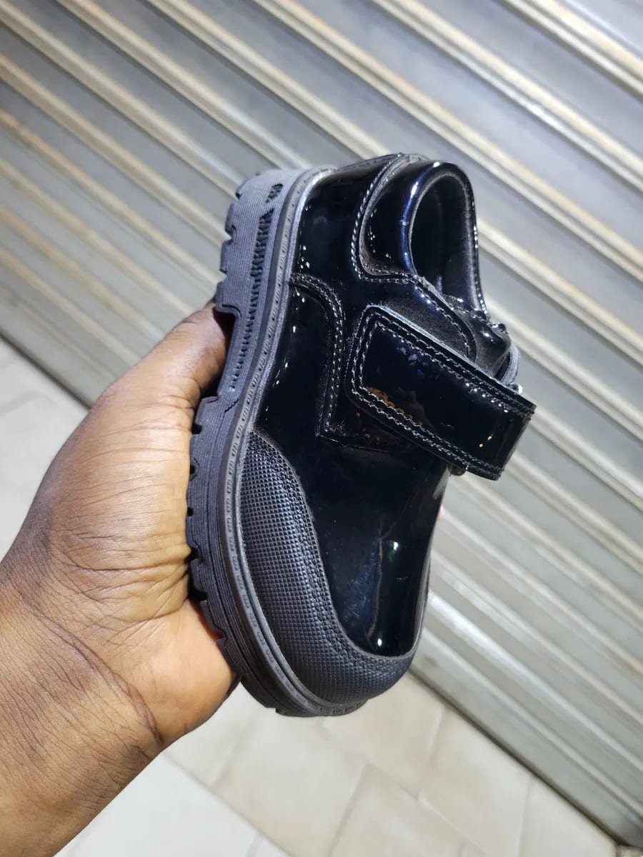 Kids luxury unisex black shoes image 1