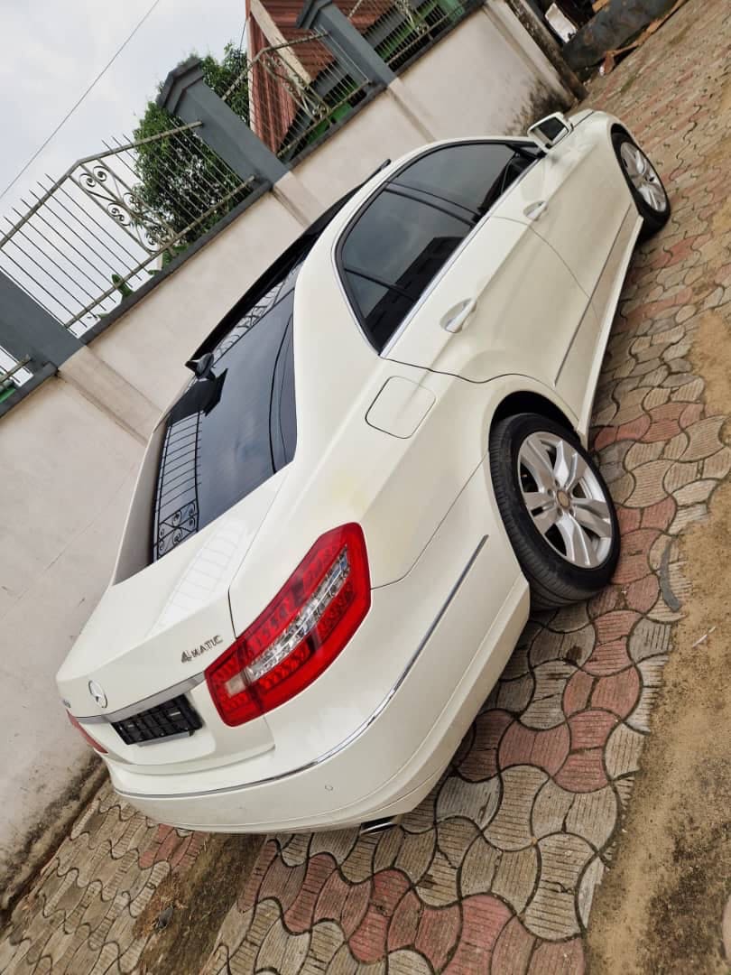 Na MERCEDES image 1
