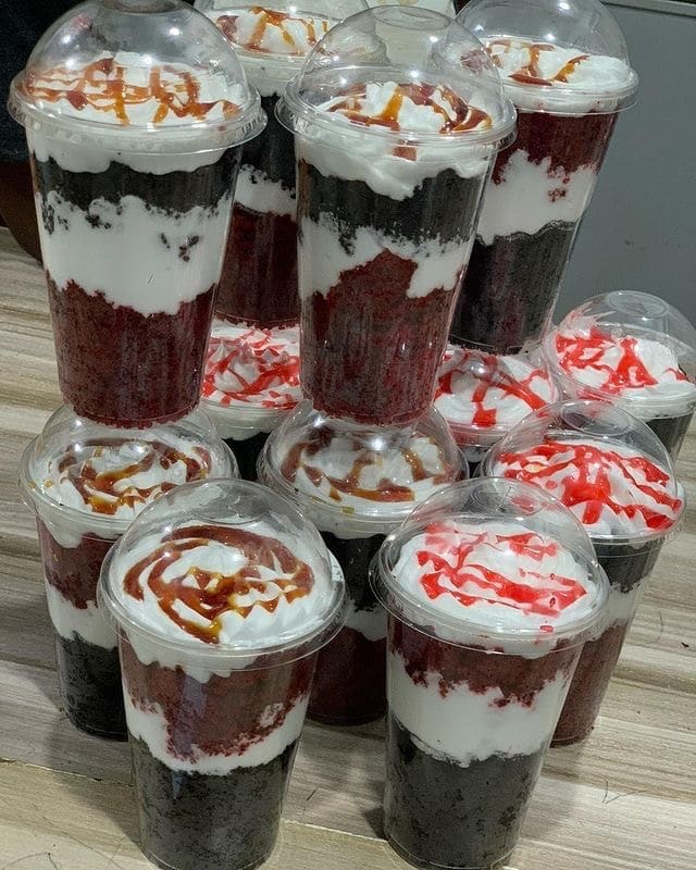 Cake parfait at Entree Simbock image 1