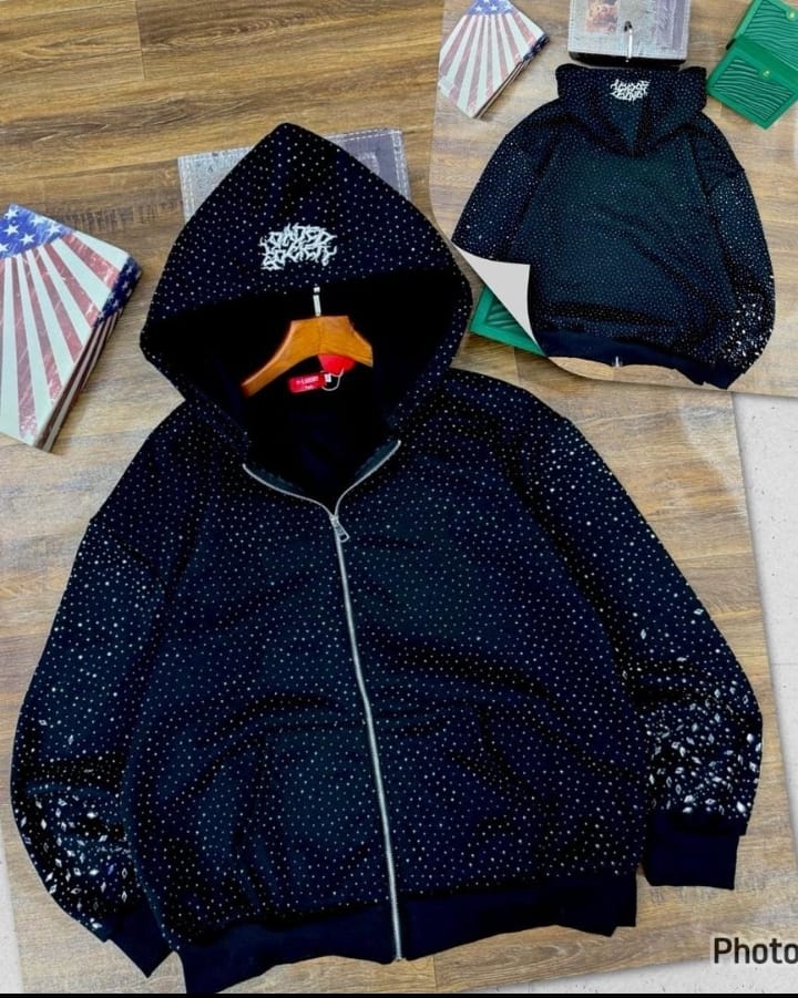 Black Designer Zip Hoodie – Modern Casual Fit image 1
