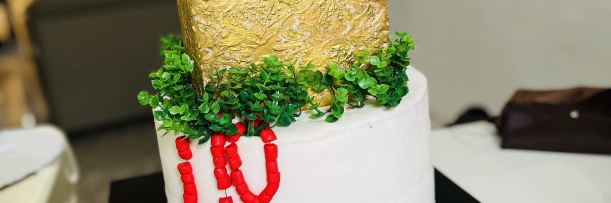 Kiara’s cakes & pastries guys CAKES AND PASTRIES description