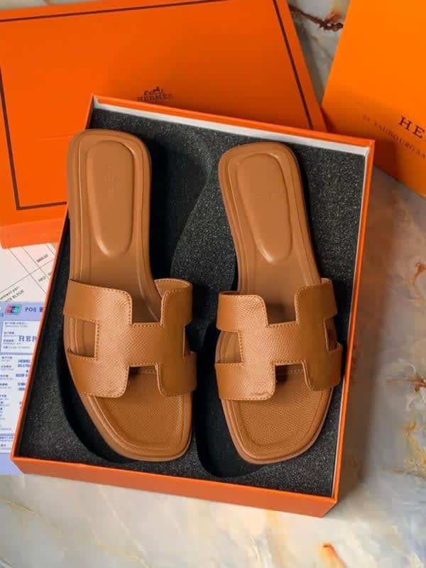 Women’s Premium Flat Slide Sandals image 1