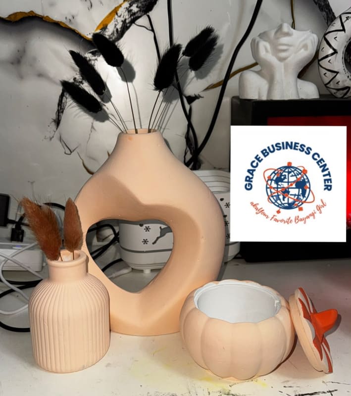 Luxury Neutral Decorative Vase Collection image 1