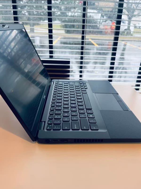 Dell Latitude 5400 – Core i7 (8e Gén) • 8 Go RAM • 256 Go SSD – 14" Full HD Pro 💻 image 1