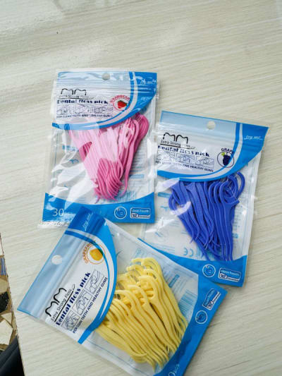 Manual floss/toothpick
