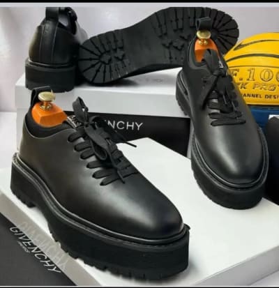 GIVENCHY🥰🥰