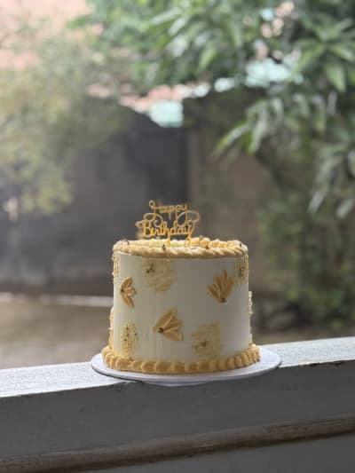 Cake loaves and desserts for your events