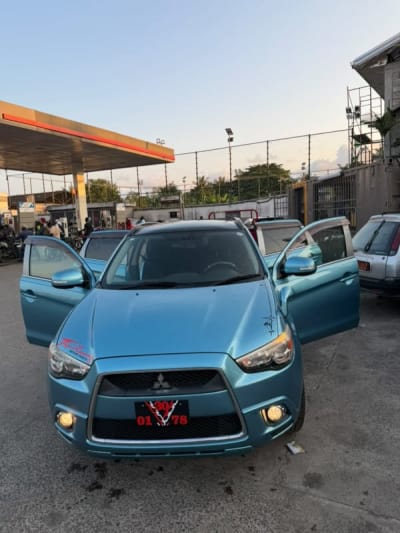 Mitsubishi RVR 2011