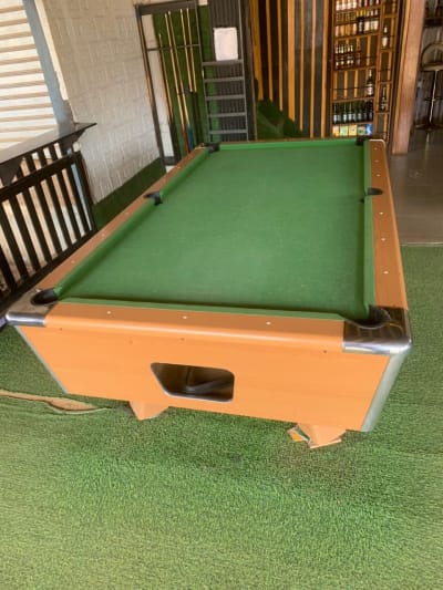 Snooker board