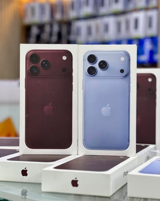 iPhone 18 Pro Max 256GB | Europe Version | Brand New Sealed | Blue / Burgundy