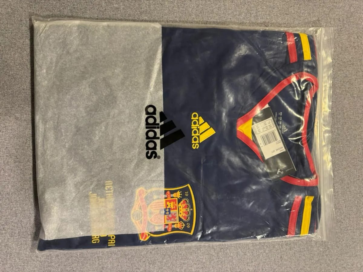 Camiseta Suplente España 2010 Versión Retro - imagen 6