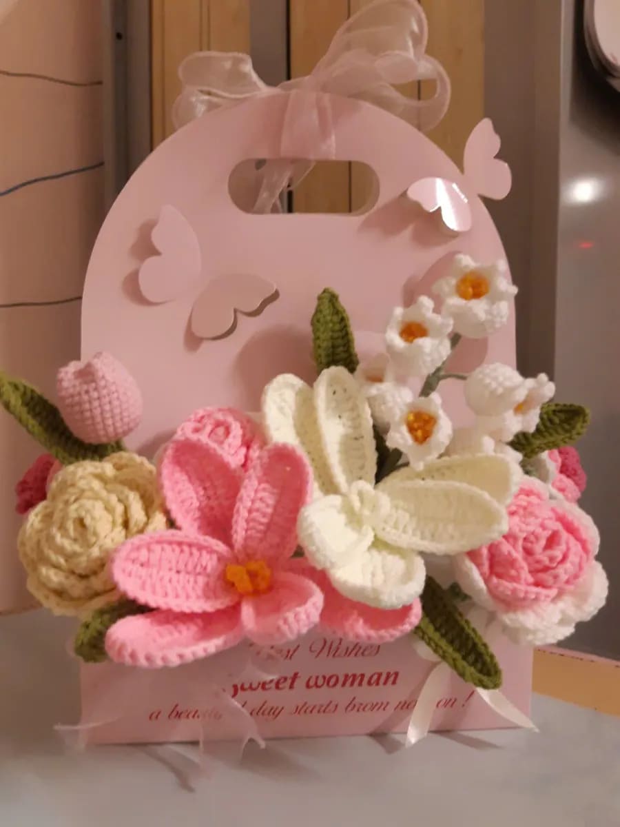 Giỏ Hoa Len Hạnh Phúc - Ảnh 2
