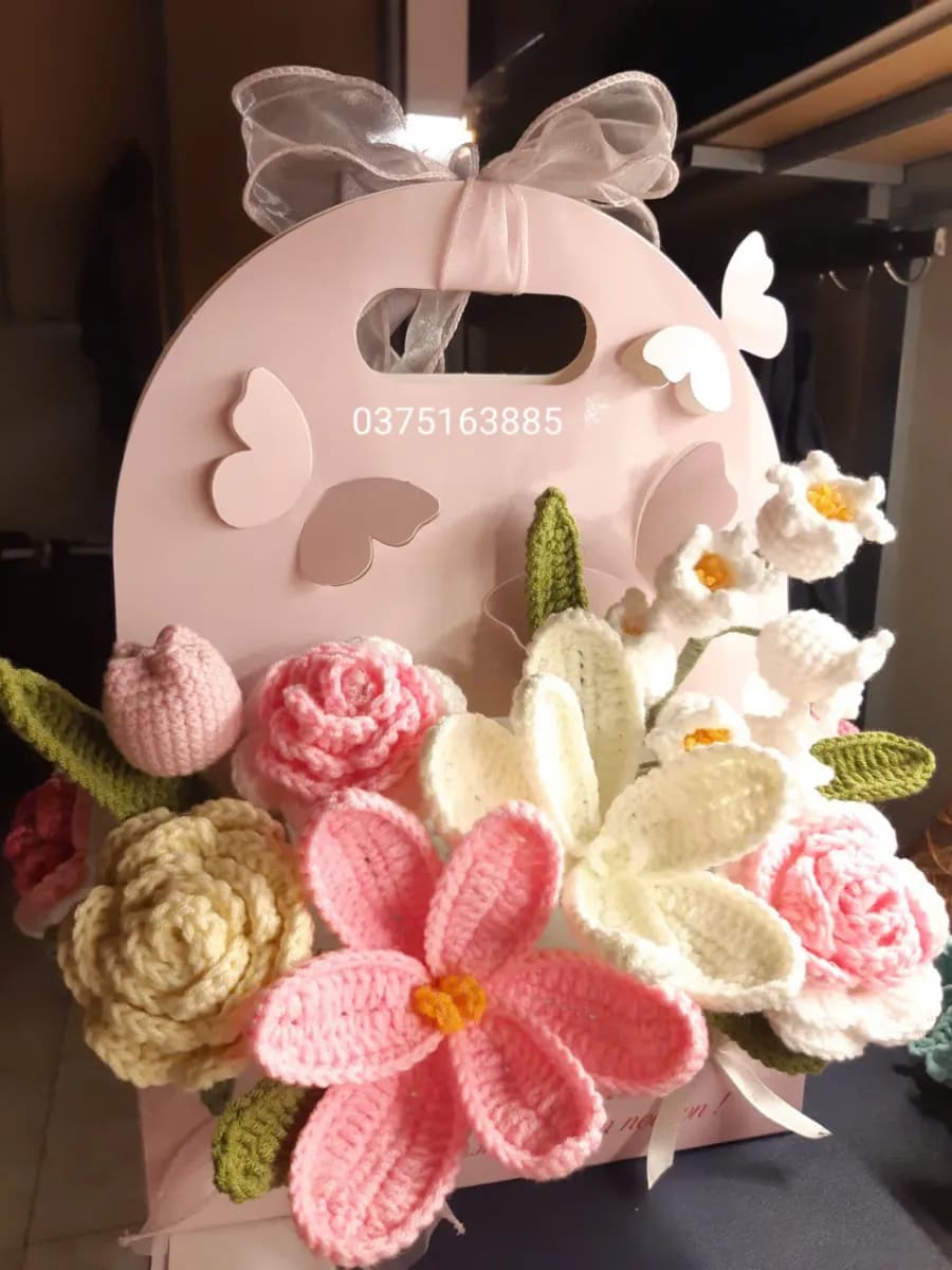 Giỏ Hoa Len Hạnh Phúc - Ảnh 4