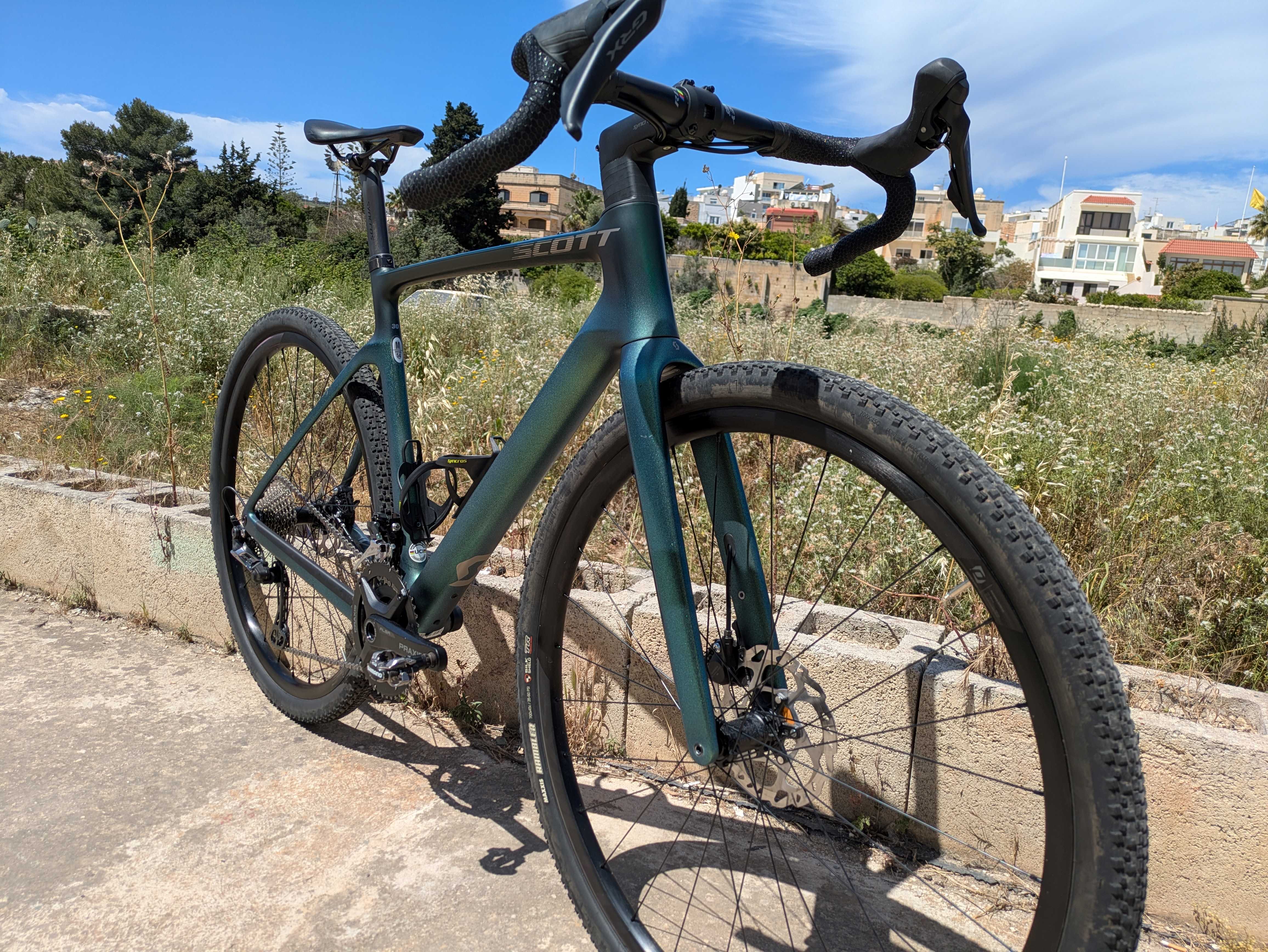 used Scott Addict Gravel Bike for Sale in Malta 3