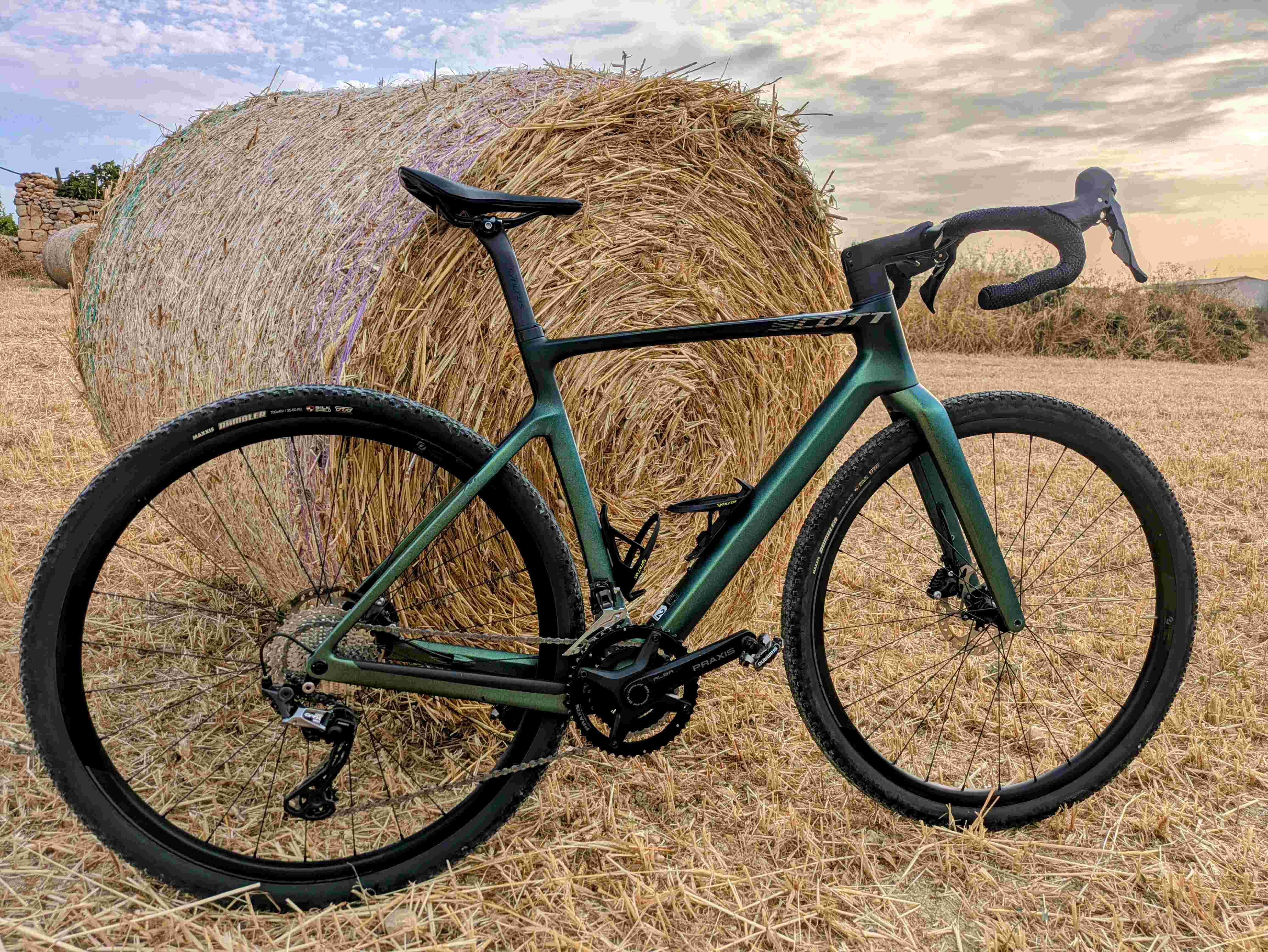 used Scott Addict Gravel Bike for Sale in Malta Thumb 1