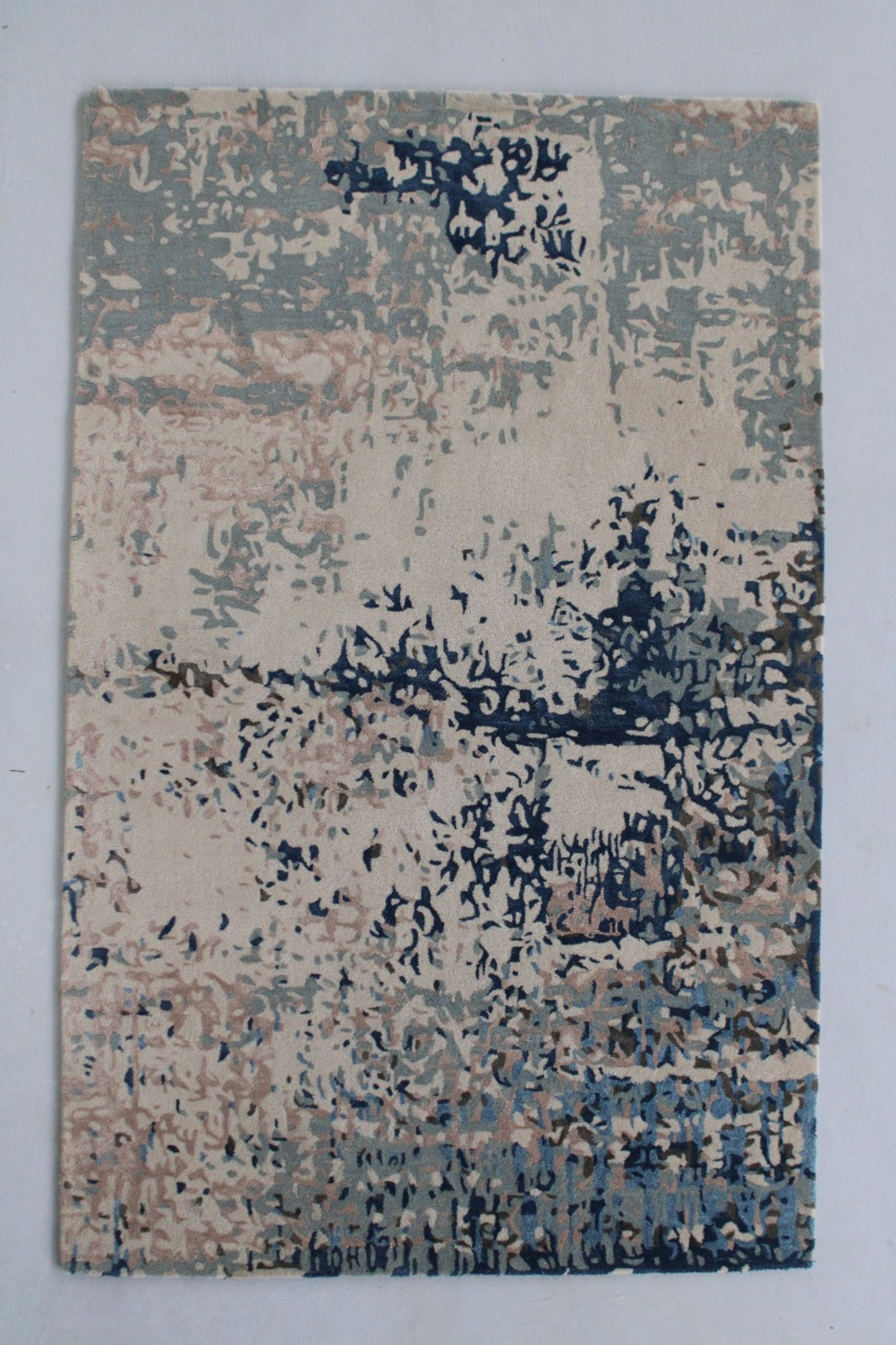 Hand Tufted Abstract Ember Rug 7
