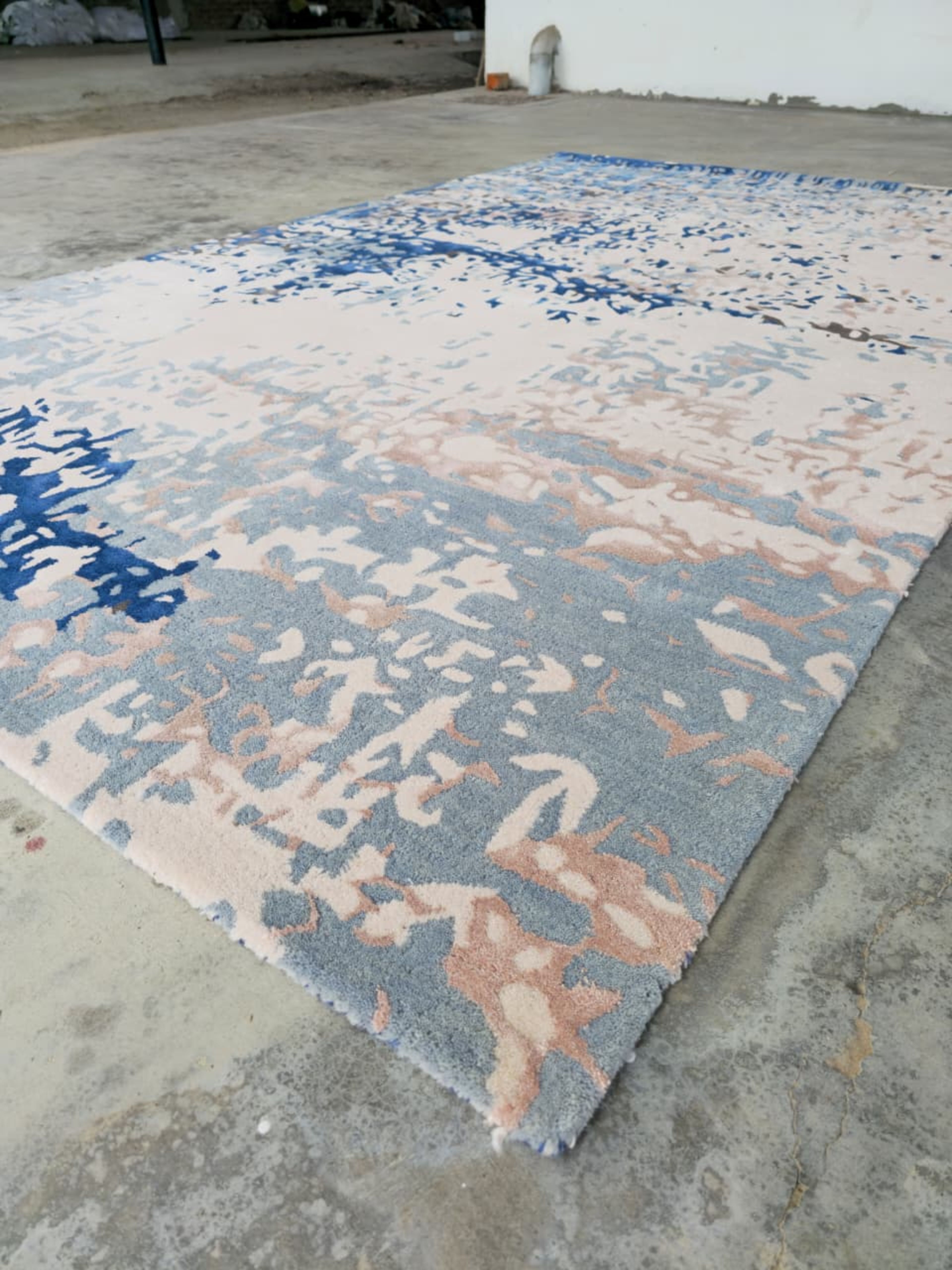 Hand Tufted Abstract Ember Rug 8
