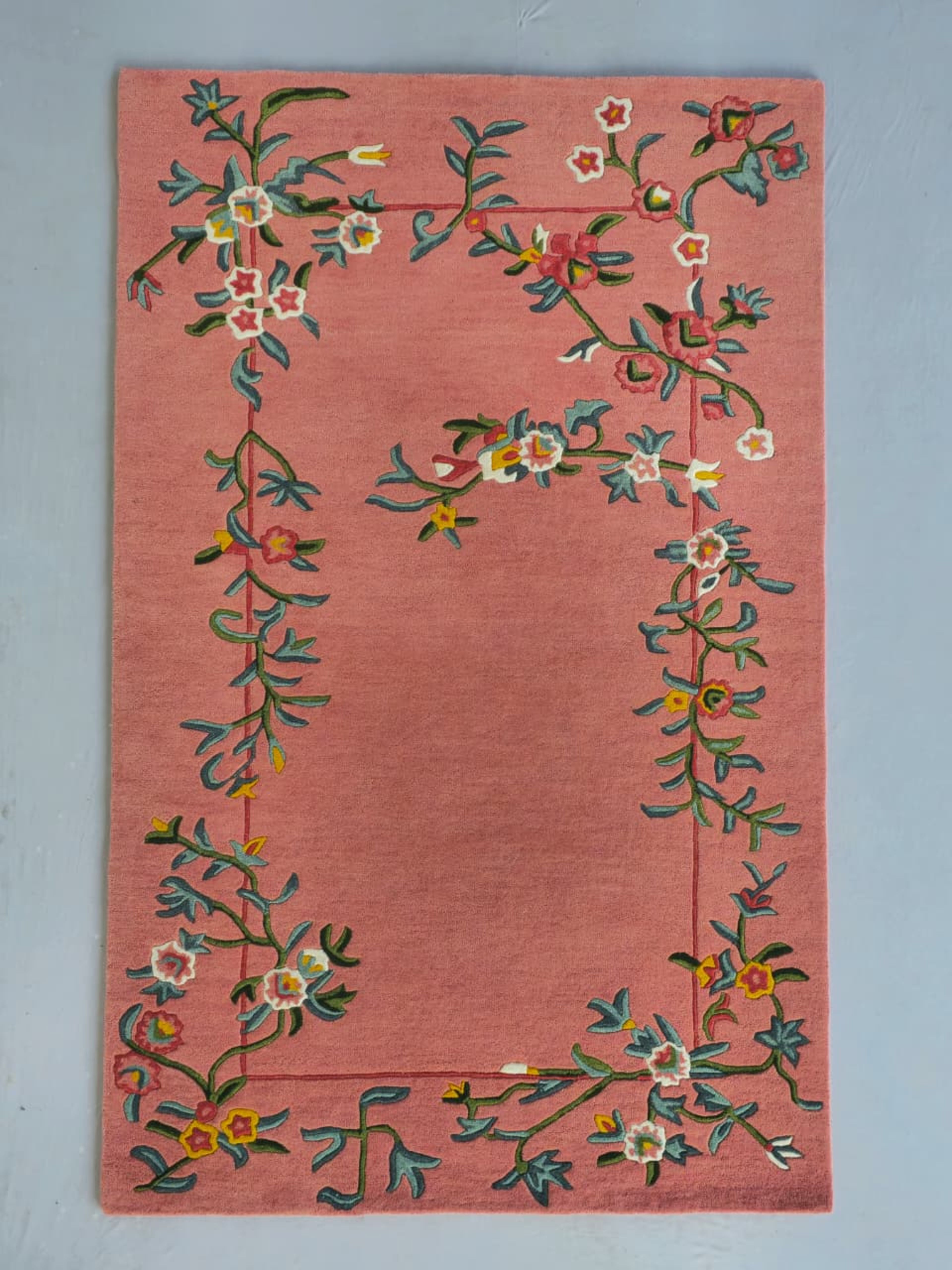 Hand Tufted Rosette Garden Rug 2
