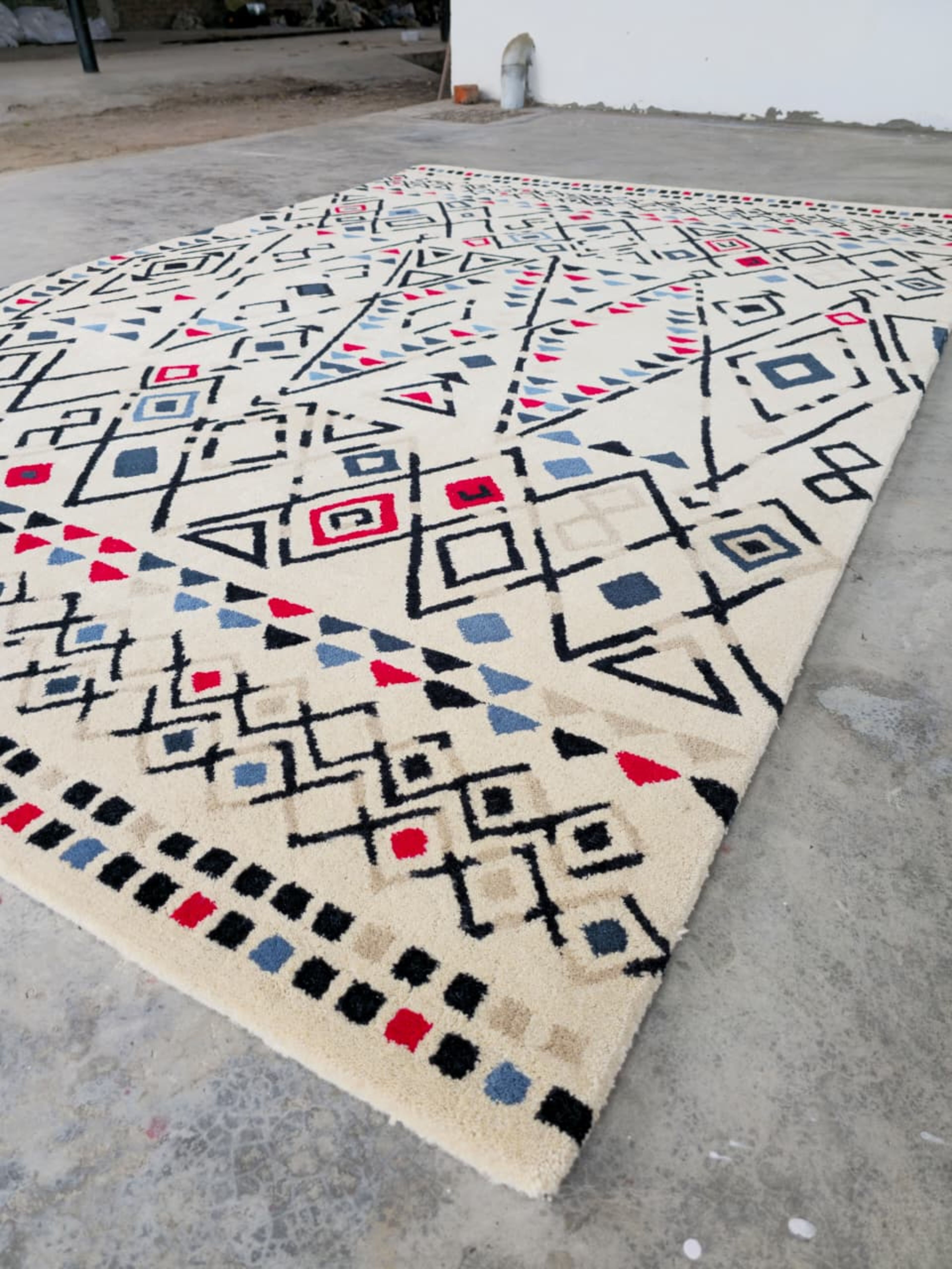 Hand Tufted Sahara Symbols Rug 4