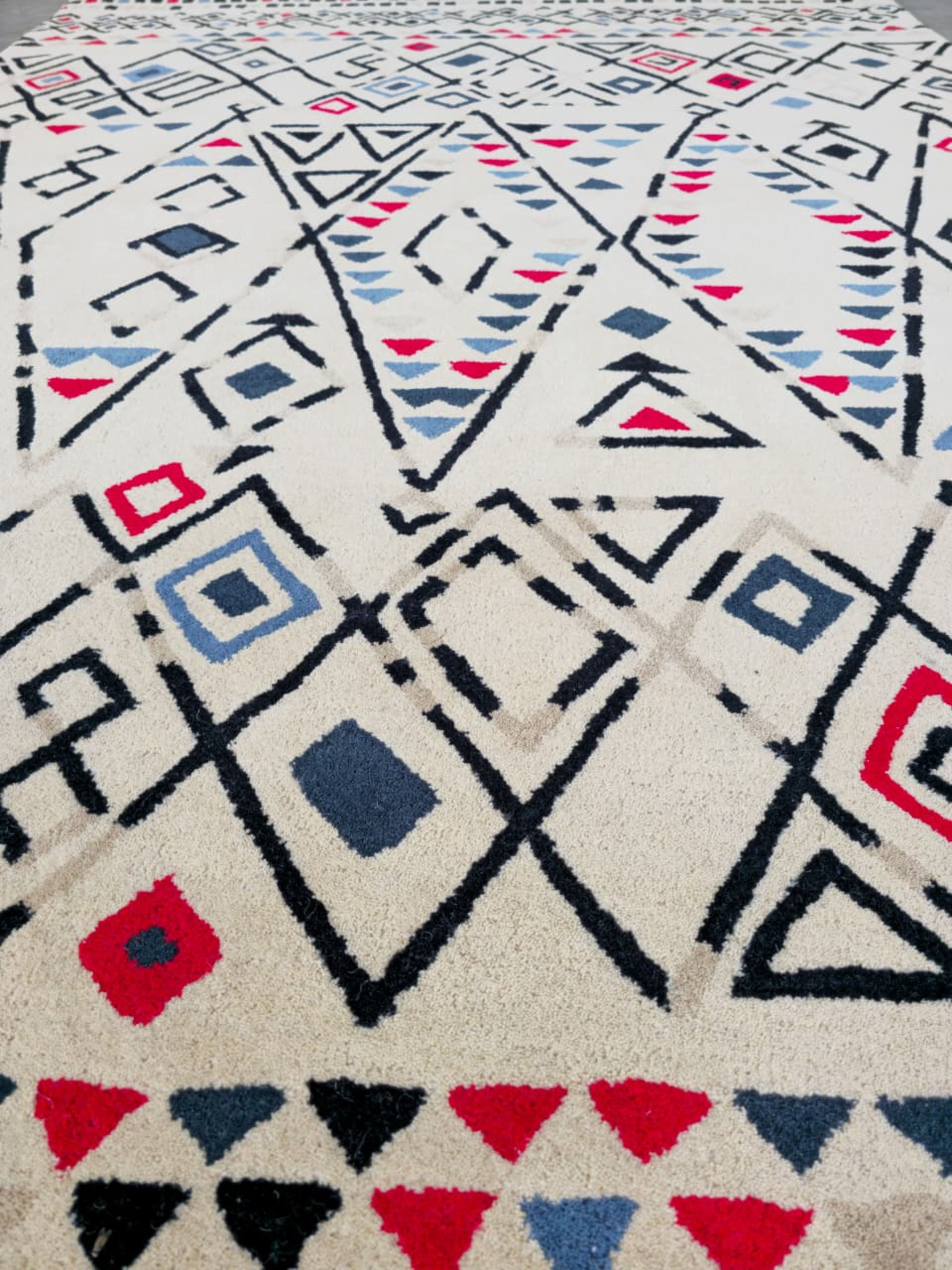 Hand Tufted Sahara Symbols Rug 6