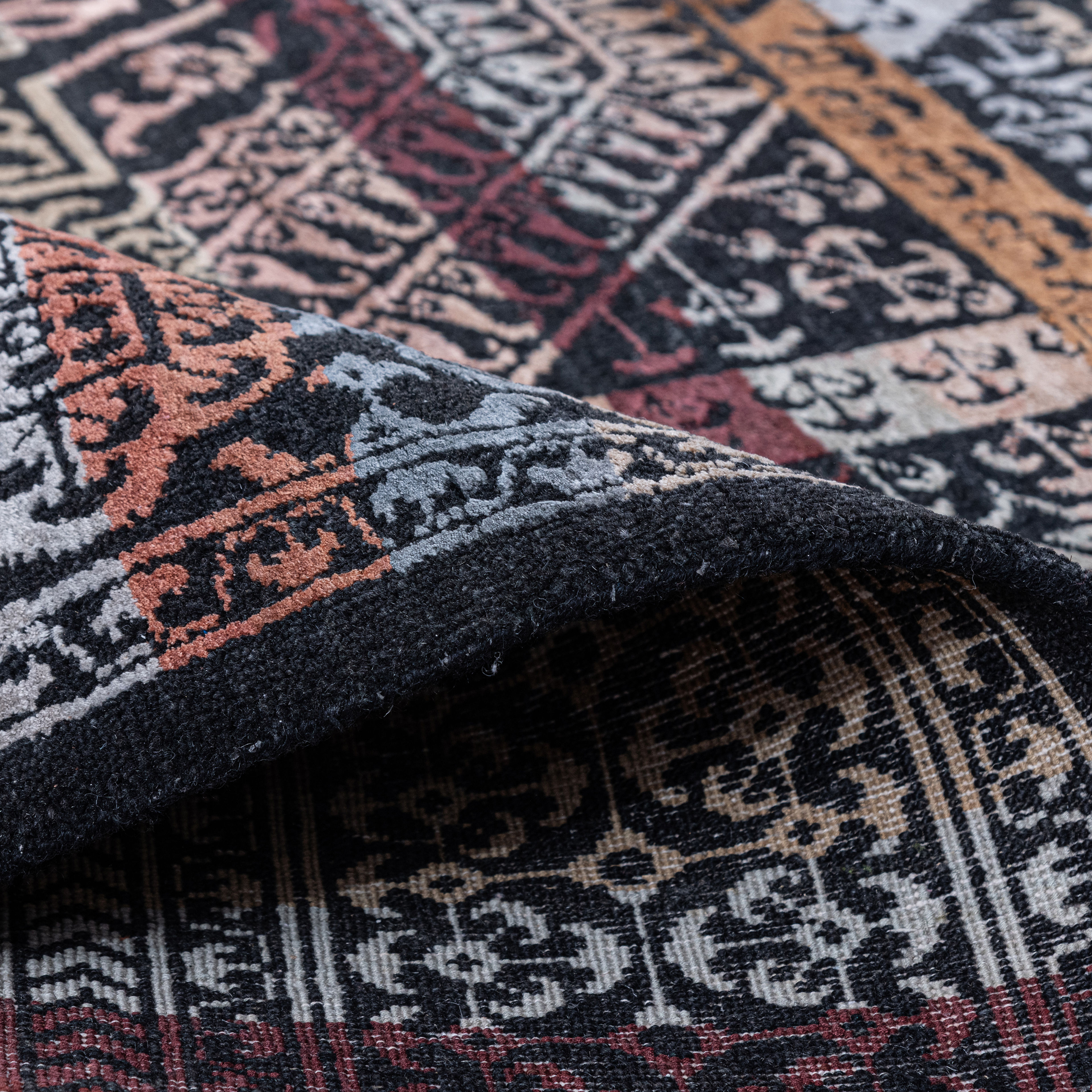 Hand knotted Transitional Carpets 6