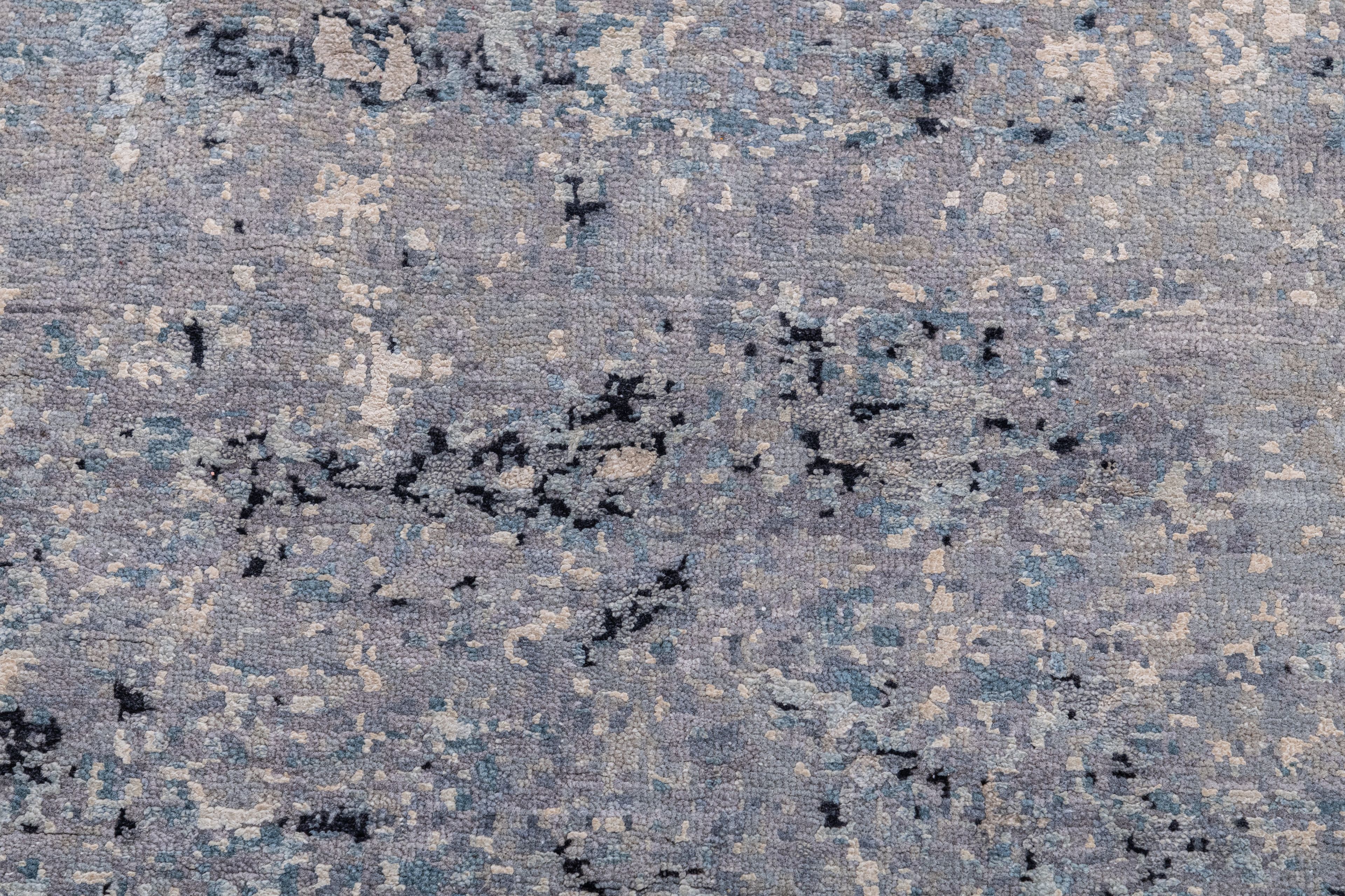 Hand Knotted Wool & Silk Carpet 3