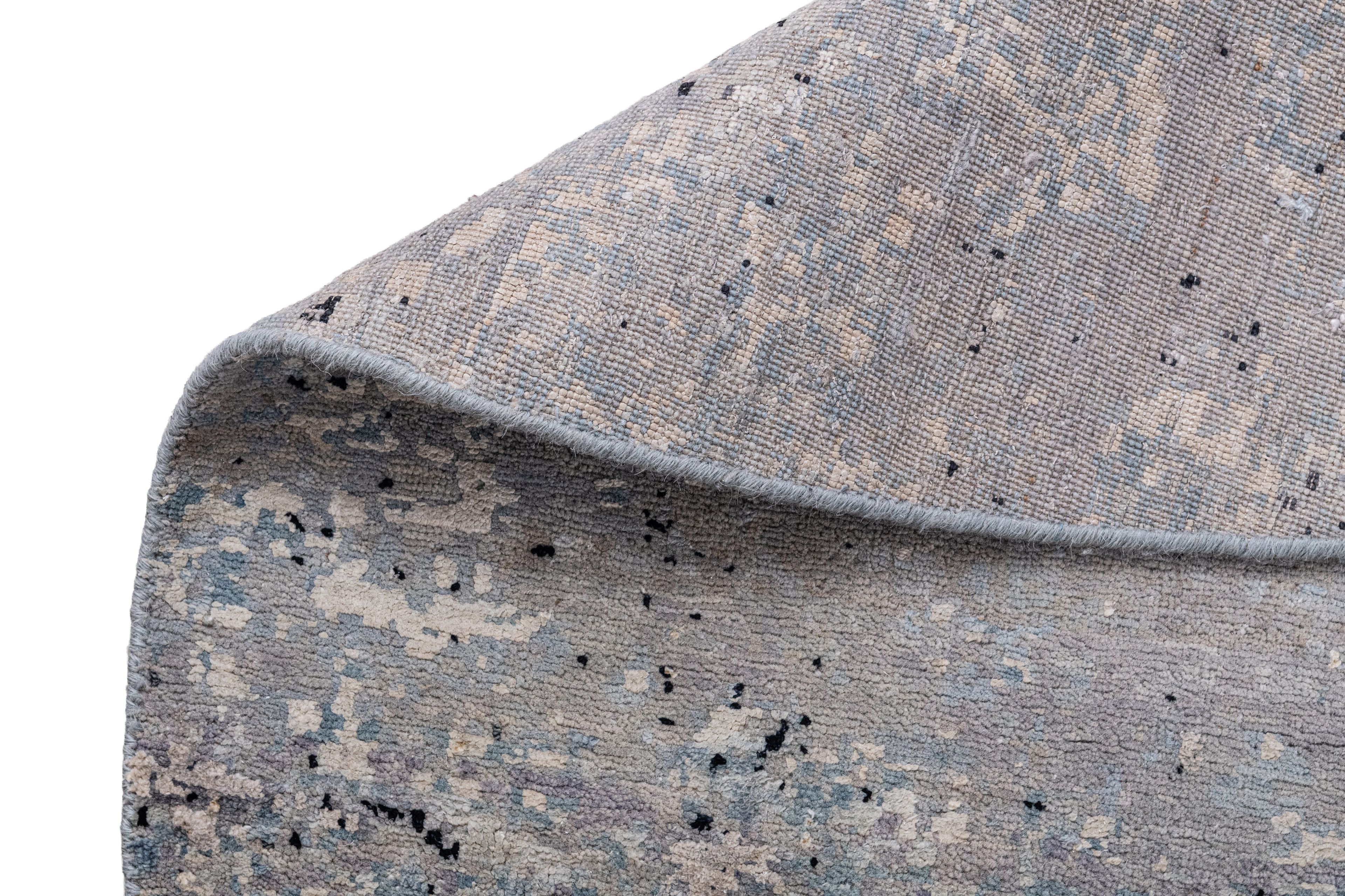 Hand Knotted Wool & Silk Carpet 5