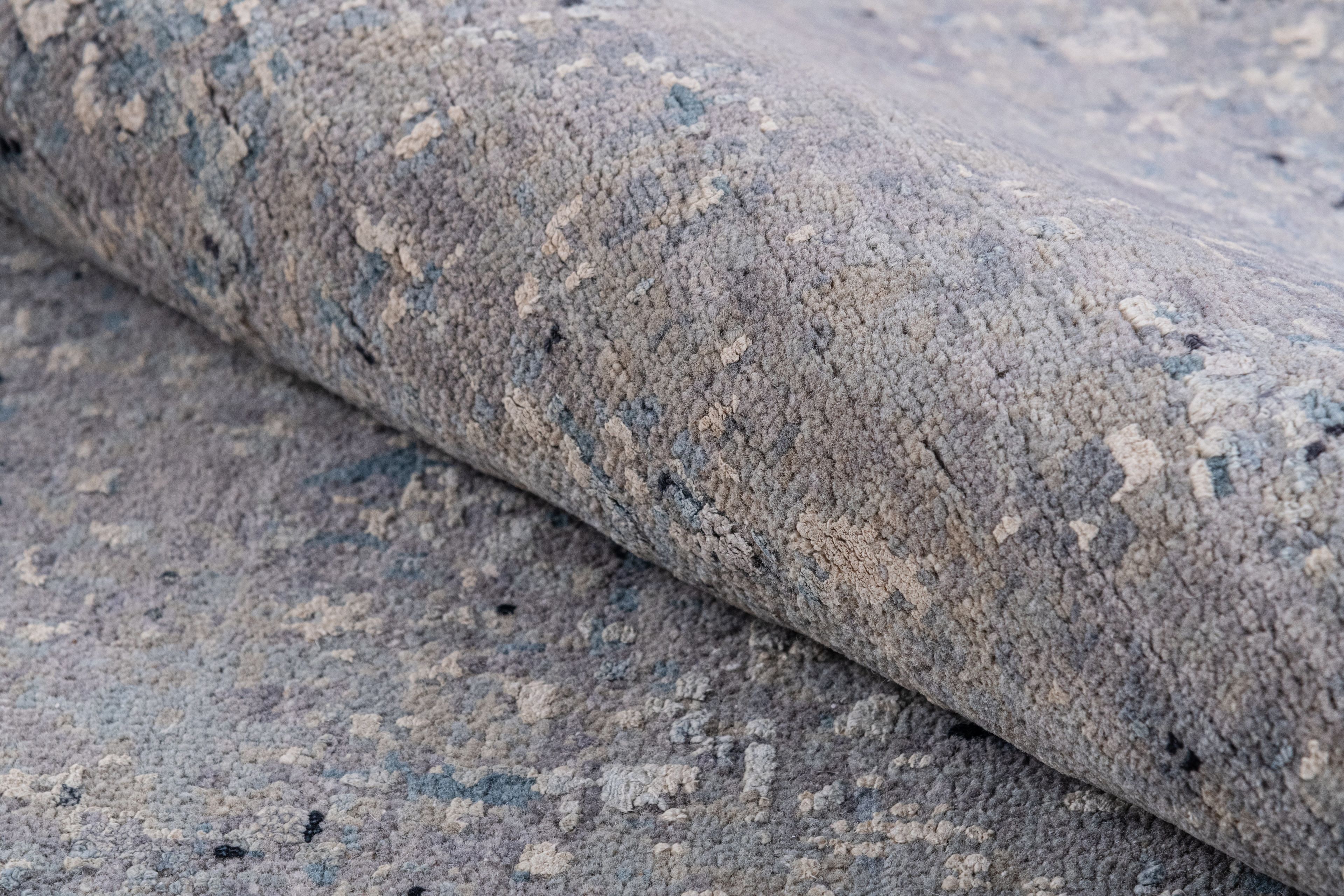Hand Knotted Wool & Silk Carpet 7